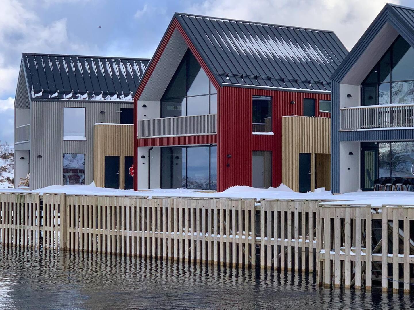 Stor Moderne Leilighet I Henningsvaer, 70 Kvm Zewnętrze zdjęcie